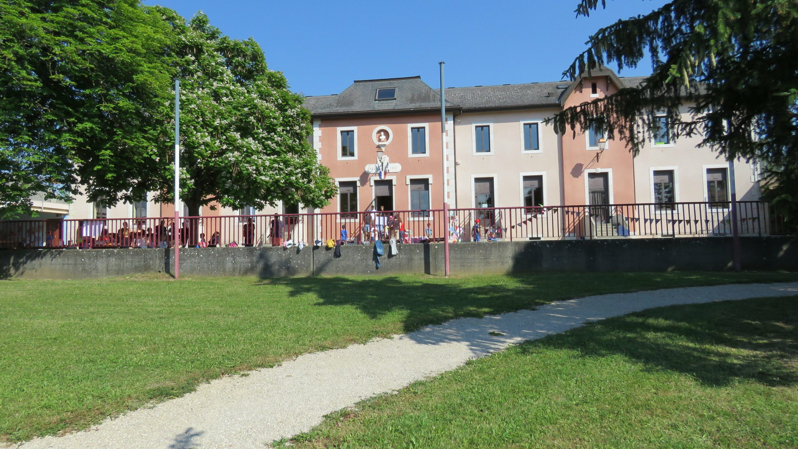 École